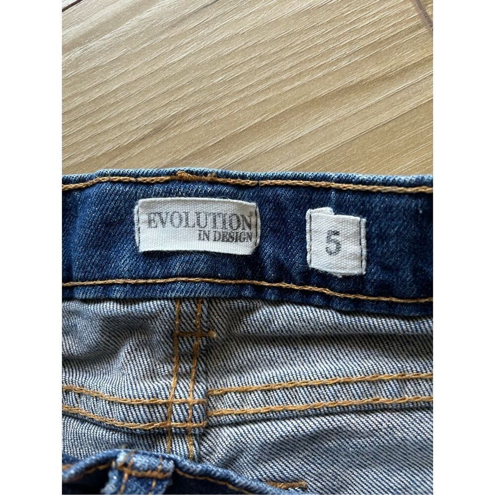 Evolution in Design  Kids Jeans - Picture 2 of 8